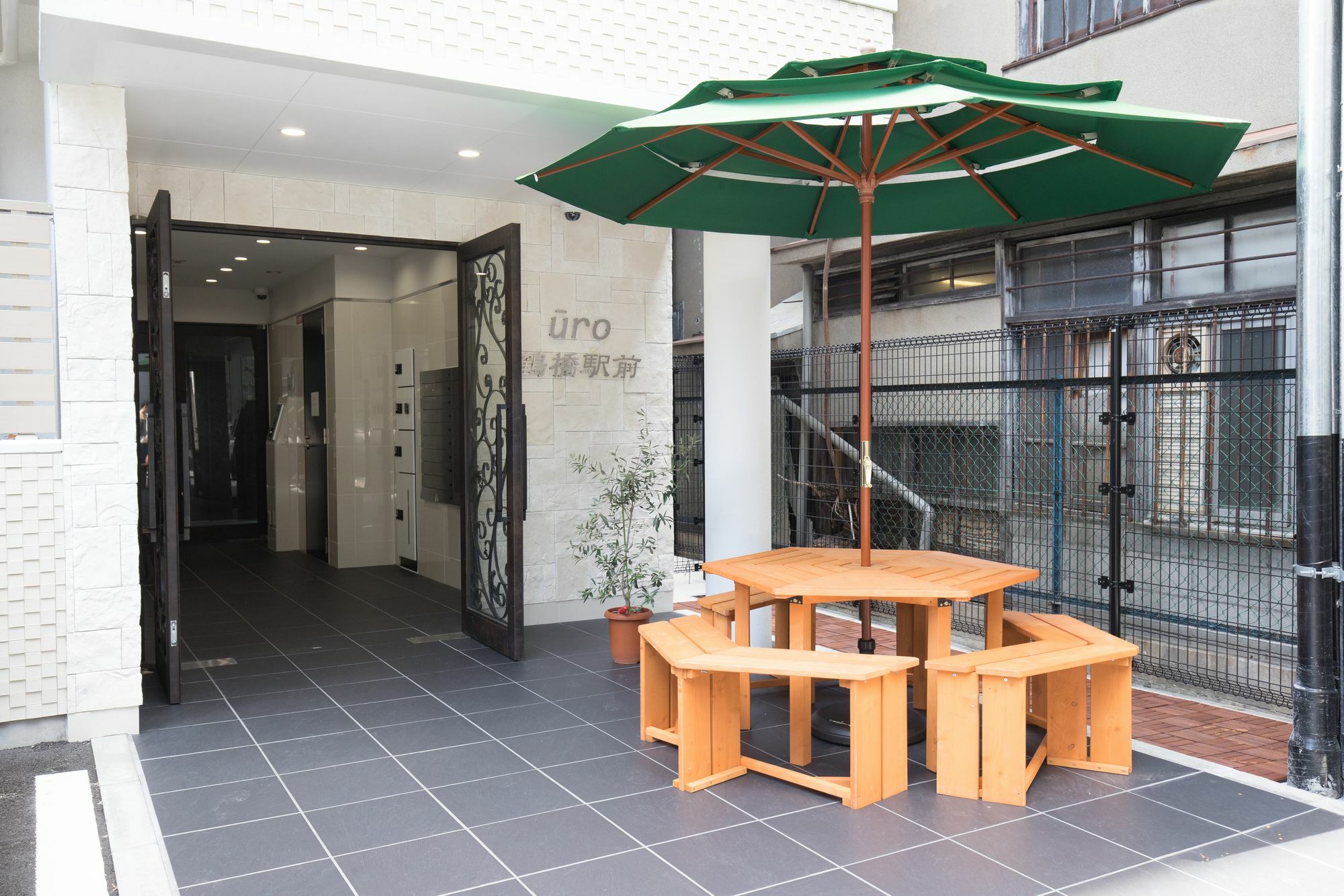 Uro Apartment Ōsaka Eksteriør bilde